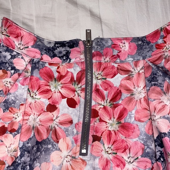 Bethany Mota Aeropostale floral skirt grey gray pink thick fabric - Picture 2 of 4